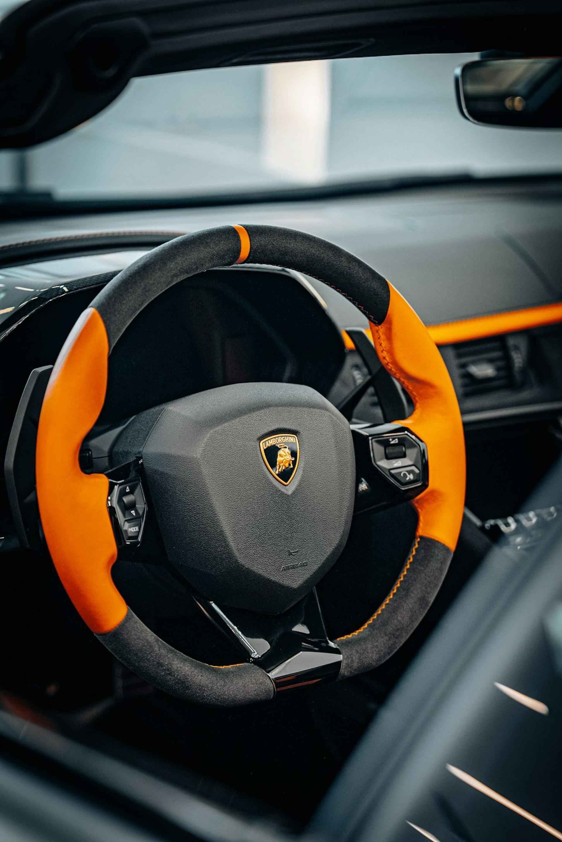 Renting a Lamborghini in Dubai: Ultimate Guide
