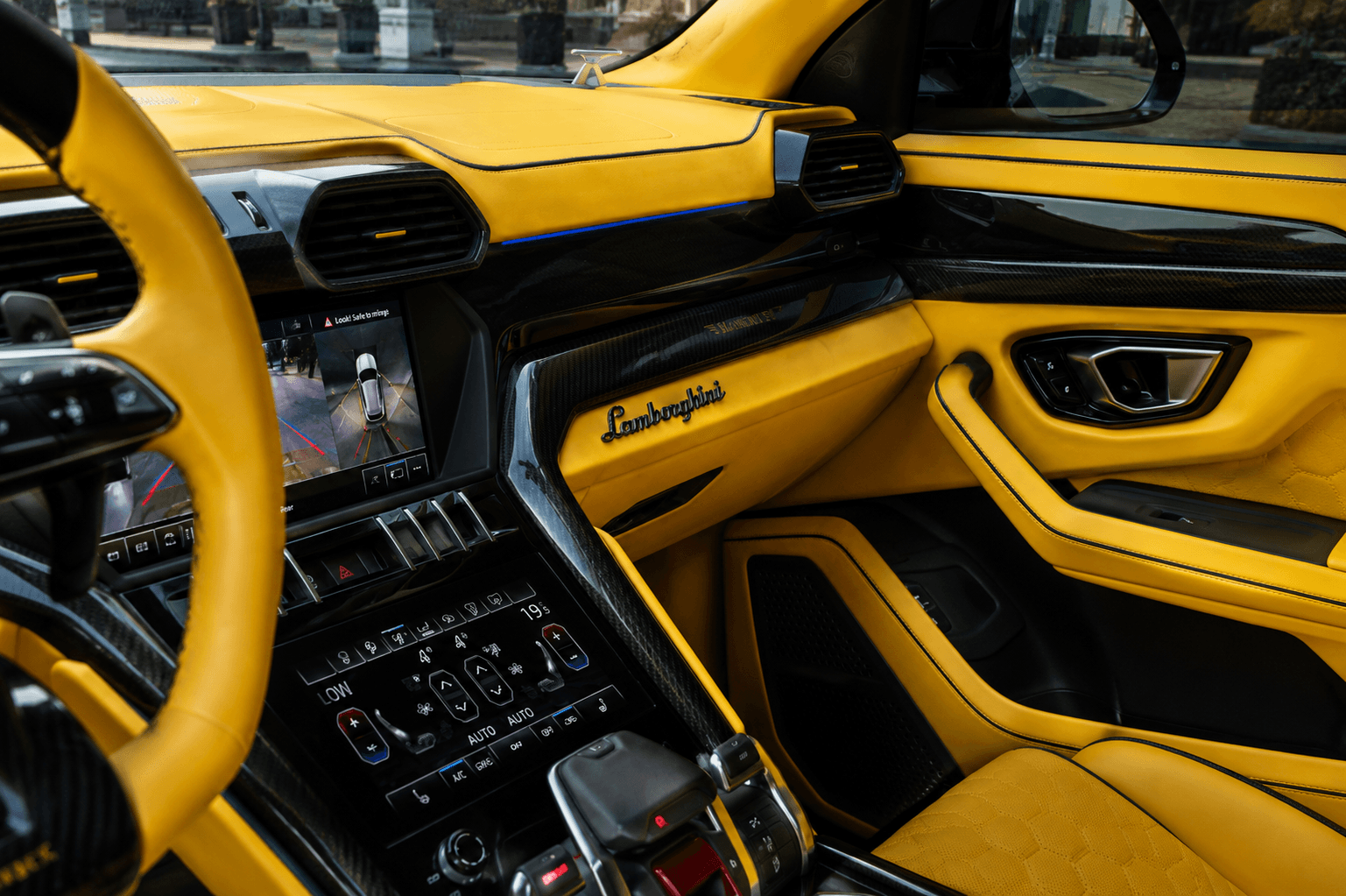 Car view 5